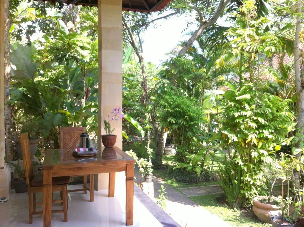 Karang Mesari Ubud Guest House Экстерьер фото