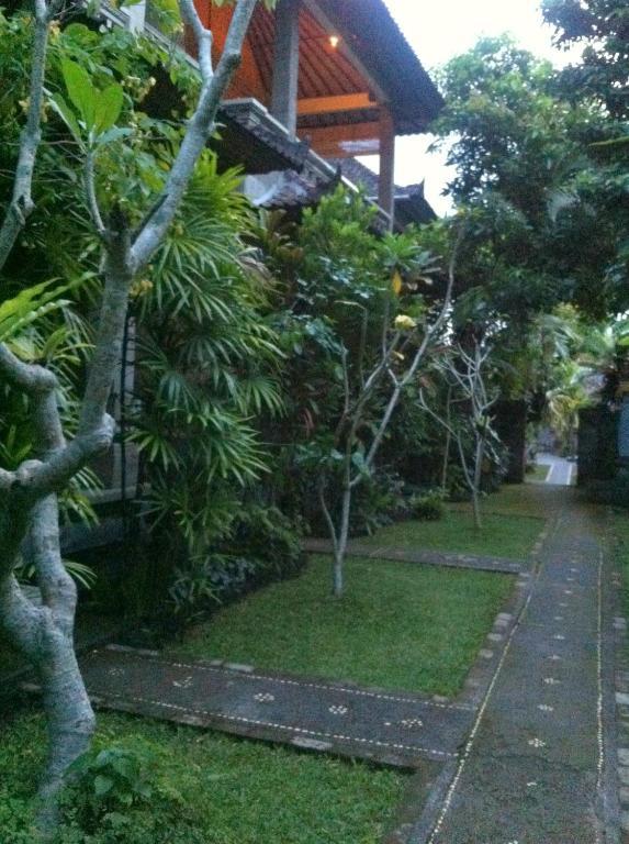 Karang Mesari Ubud Guest House Экстерьер фото